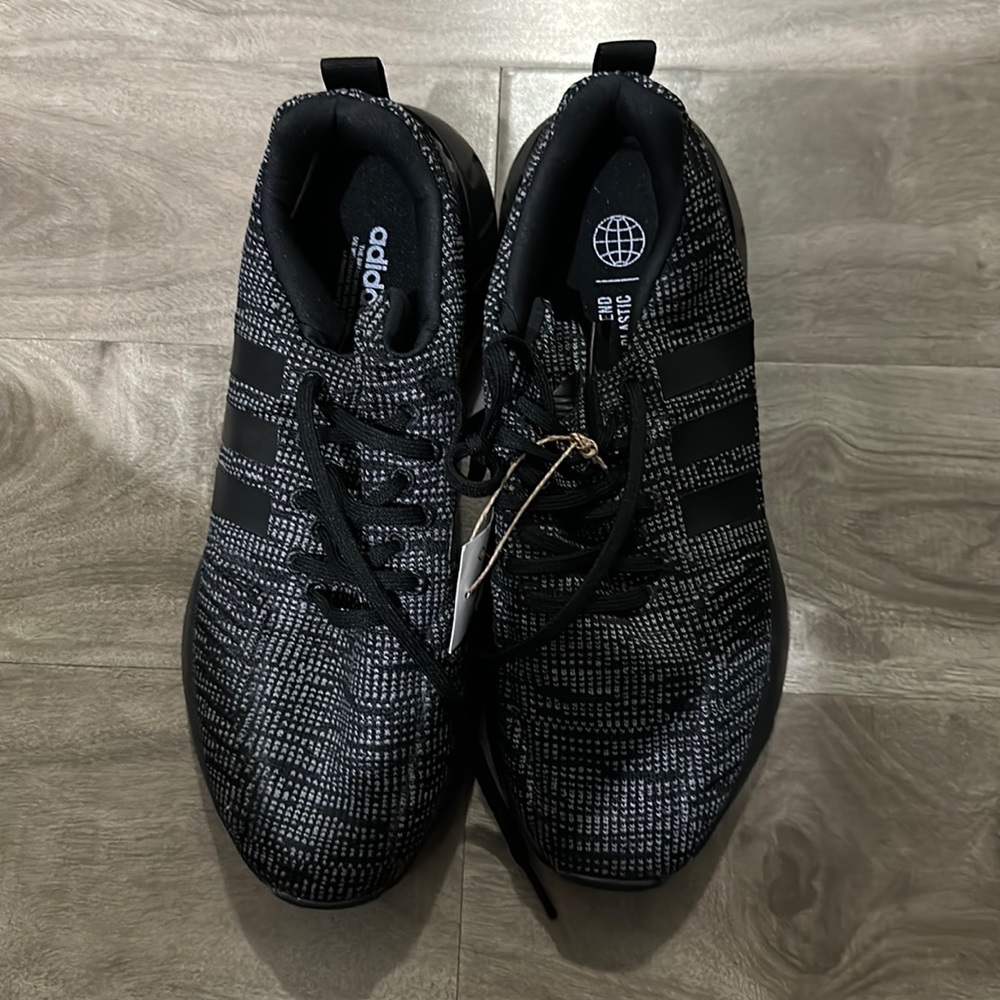 Adidas Original Swift Run 22 sneaker,Black/ Grey 6.5